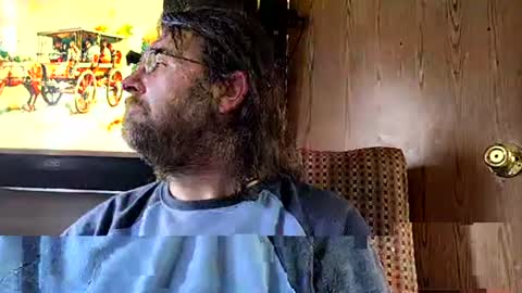 Snapshot of mikeylikesit38 chatting on January 26, 8:02 pm Mikey online show from January 26, 8:02 pm