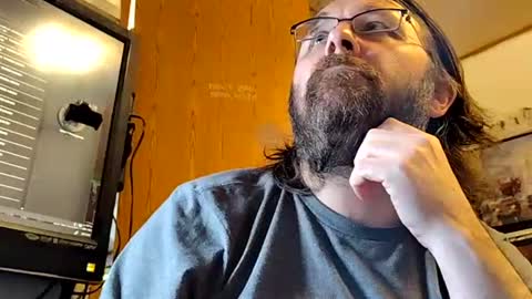 Snapshot of mikeylikesit38 chatting on February 13, 9:41 am Mikey online show from February 13, 9:41 am