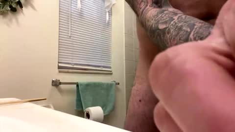 Snapshot of mikeymeatballs chatting on April 26, 10:35 am mikeymeatballs online show from April 26, 10:35 am