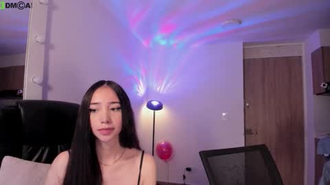 Snapshot of mikeyvioleta chatting on March 18, 11:08 pm VIOLETAMIKE online show from March 18, 11:08 pm
