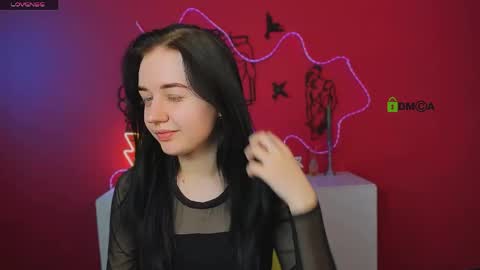 miki_ti online show from April 19, 5:18 am