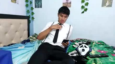 Snapshot of mikk655640 chatting on November 9, 1:37 am mikk655640 online show from November 9, 1:37 am