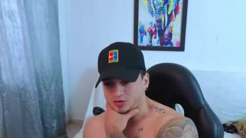 MIKKE online show from December 2, 2:23 pm