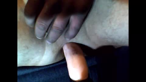 Snapshot of mikkkiz chatting on January 3, 1:03 pm Bescior online show from January 3, 1:03 pm