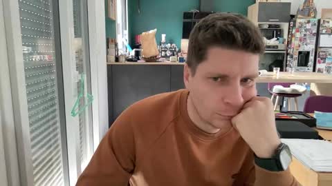 Snapshot of miklp8463 chatting on February 3, 8:41 am miklp8463 online show from February 3, 8:41 am