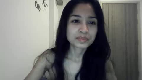 Snapshot of mikonee4u chatting on October 25, 4:24 pm MikoNee4u online show from October 25, 4:24 pm