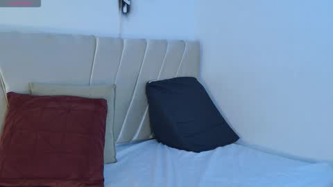 Mikoto Urb online show from December 19, 8:27 pm