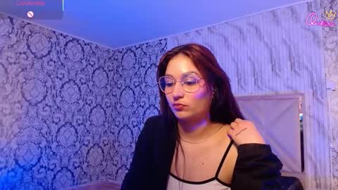 Snapshot of miku_tay chatting on March 1, 7:54 am miku_tay online show from March 1, 7:54 am