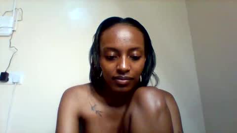 Snapshot of mil_milon chatting on May 23, 11:58 am Milo online show from May 23, 11:58 am
