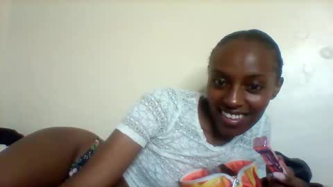 Snapshot of mil_milon chatting on May 25, 5:52 pm Milo online show from May 25, 5:52 pm