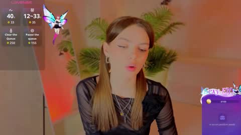 Snapshot of mila_blis chatting on February 26, 9:30 am Mila online show from February 26, 9:30 am