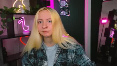 mila_glow online show from April 1, 6:38 pm