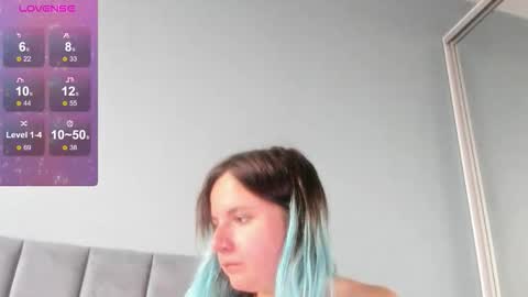 mila_good online show from September 16, 2:18 pm