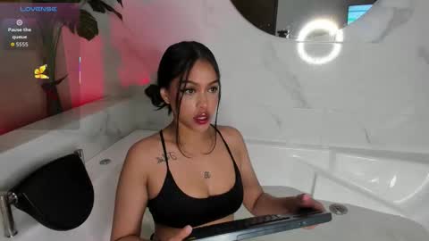 mila_hank online show from October 7, 12:57 pm