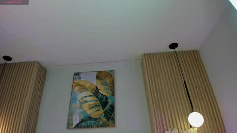 mila_hank online show from March 24, 12:10 pm