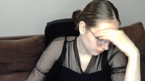 mila_keyy online show from March 7, 8:50 pm