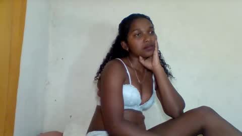 Snapshot of mila_lunah chatting on March 26, 6:57 pm mila_lunah online show from March 26, 6:57 pm