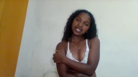 Snapshot of mila_lunah chatting on April 8, 5:02 pm mila_lunah online show from April 8, 5:02 pm