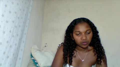Snapshot of mila_lunah chatting on April 29, 5:41 pm mila_lunah online show from April 29, 5:41 pm