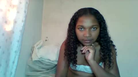 Snapshot of mila_lunah chatting on April 30, 6:20 am mila_lunah online show from April 30, 6:20 am