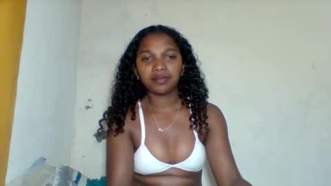 Snapshot of mila_lunah chatting on April 30, 7:09 pm mila_lunah online show from April 30, 7:09 pm
