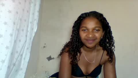 Snapshot of mila_lunah chatting on May 3, 9:48 am mila_lunah online show from May 3, 9:48 am