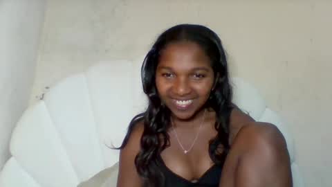 Snapshot of mila_lunah chatting on May 16, 2:52 am mila_lunah online show from May 16, 2:52 am
