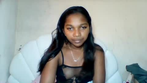Snapshot of mila_lunah chatting on June 17, 4:59 am mila_lunah online show from June 17, 4:59 am