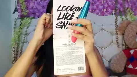 laura online show from April 4, 5:54 pm