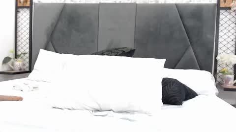 Snapshot of milaaadams chatting on January 10, 2:02 pm mila online show from January 10, 2:02 pm