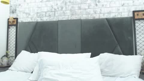 Snapshot of milaaadams chatting on February 17, 1:42 pm mila online show from February 17, 1:42 pm