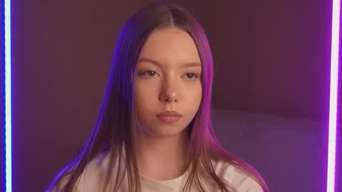 Snapshot of milaice chatting on February 10, 1:26 pm Mila online show from February 10, 1:26 pm