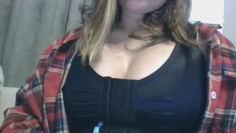 Snapshot of milana5551 chatting on December 26, 6:41 am milana online show from December 26, 6:41 am