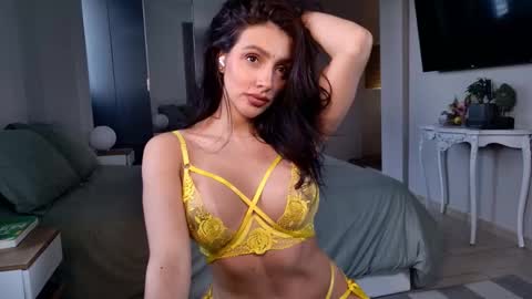 milana online show from February 19, 10:28 pm