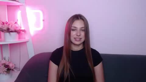 Snapshot of milanaangelas chatting on July 4, 4:40 am milanaangelas online show from July 4, 4:40 am