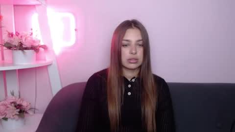 Snapshot of milanaangelas chatting on July 9, 5:00 am milanaangelas online show from July 9, 5:00 am