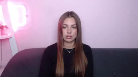 Snapshot of milanaangelas chatting on July 12, 4:47 am milanaangelas online show from July 12, 4:47 am