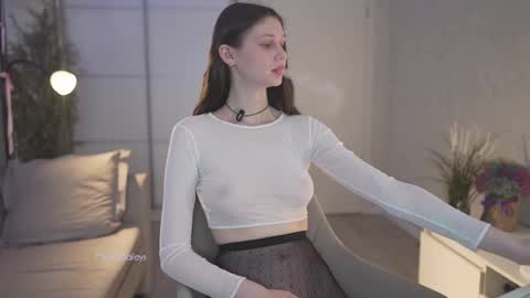 Snapshot of milanabaileys chatting on February 11, 5:29 pm Milana   online show from February 11, 5:29 pm