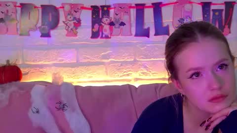 MilanaBalmain online show from November 1, 7:54 am