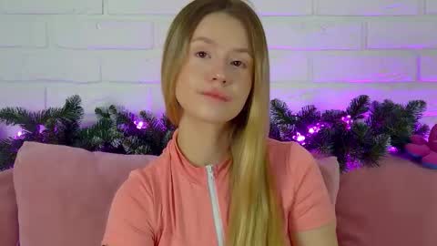 MilanaBalmain online show from December 22, 4:09 am