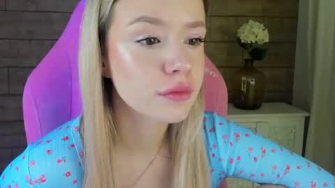 MilanaBalmain online show from February 2, 4:22 am