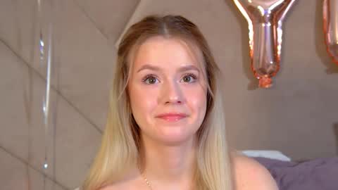 MilanaBalmain online show from February 20, 6:19 am