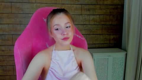 MilanaBalmain online show from March 2, 4:14 am