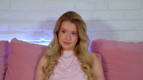 MilanaBalmain online show from April 11, 4:28 am