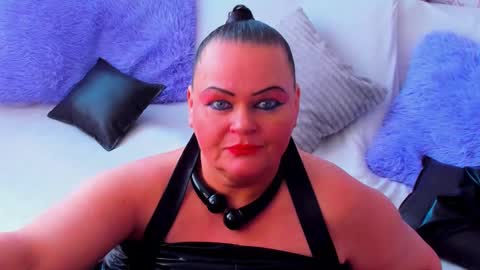 Snapshot of milanabiegert chatting on February 21, 10:39 am Lana online show from February 21, 10:39 am