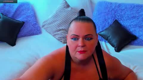 Snapshot of milanabiegert chatting on September 10, 7:30 am Lana online show from September 10, 7:30 am