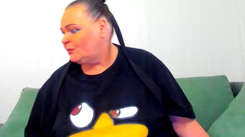 Lana online show from March 13, 1:18 pm