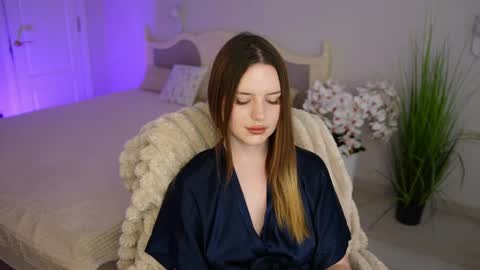 milanamoons online show from June 29, 12:16 pm