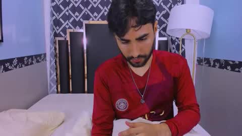 milanzaire online show from October 24, 12:30 am