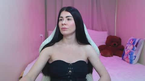 milasecretsss online show from March 14, 8:42 am